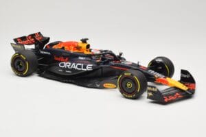 Red Bull Racing RB20 #1 M. Verstappen Winner China GP 2024 Minichamps 1:18 110240501 Metall - pilt 4/6