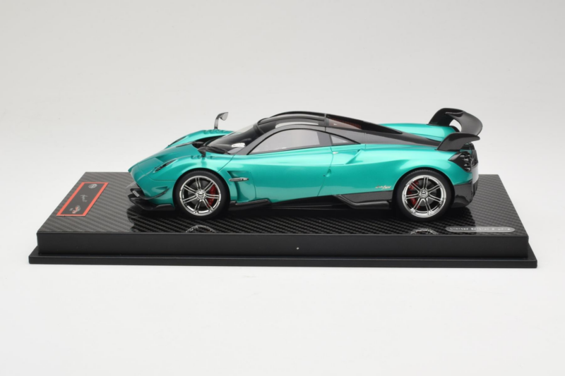 Pagani Huayra BC Green Metallic Yy Model 1:18 REMC020 Vaik