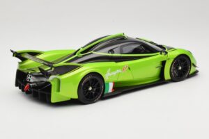 Pagani Huayra R Roheline LCD 1:18 LCD18012-GR Metall - pilt 3/8