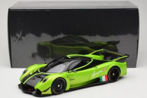 Pagani Huayra R Roheline LCD 1:18 LCD18012-GR Metall - pilt 8/8