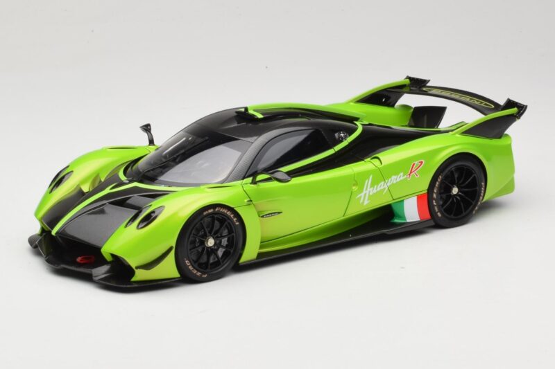Pagani Huayra R Roheline LCD 1:18 LCD18012-GR Metall