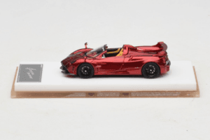 Pagani Huayra Roadster Tricolore Punane Henson & Heaven 1:64 PHRTR01 Metall