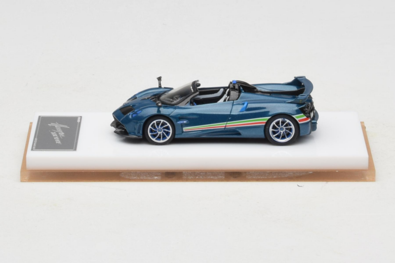 Pagani Huayra Tricolore Roadster Sinine Henson & Heaven 1:64 PHTRB01 Vaik