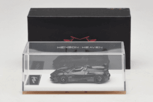 Pagani Huayra Tricolore Roadster Exposed Carbon Henson & Heaven 1:64 PHREC01 Metall - pilt 7/7