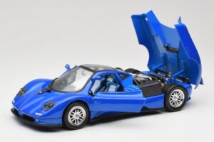 Pagani Zonda C12 Sinine Solido 1:18 8172 Metall - pilt 2/8