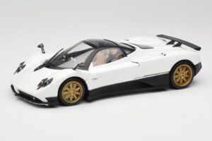 Pagani Zonda F Valge Mondo Motors 1:18 157655 Metall