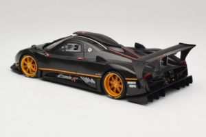 Pagani Zonda R Revolucion Carbon Fiber AUTOart 1:18 78261 Metall - pilt 7/8