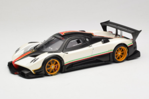 Pagani Zonda R Revolucion Valge AUTOart 1:18 78262 Metall