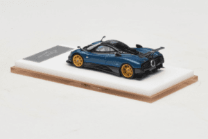 Pagani Zonda Tricolore Exposed Carbon Sinine Henson & Heaven 1:64 PZTECB01 Metall - pilt 5/7