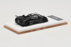 Pagani Zonda Tricolore Exposed Carbon Henson & Heaven 1:64 PZTEC01 Metall - pilt 3/7