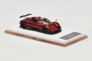 Pagani Zonda Tricolore Punane Henson & Heaven 1:64 PZTR01 Metall - pilt 4/7