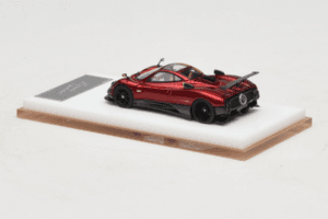 Pagani Zonda Tricolore Punane Henson & Heaven 1:64 PZTR01 Metall - pilt 5/7