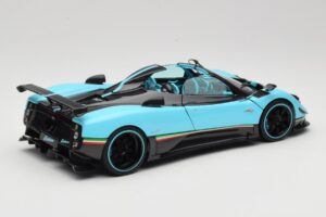 Pagani Zonda Uno Carbon Helesinine Almost Real 1:18 850630001 Metall - pilt 3/8