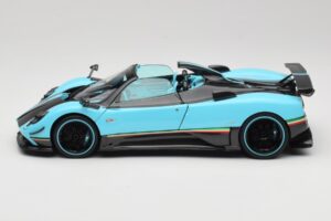 Pagani Zonda Uno Carbon Helesinine Almost Real 1:18 850630001 Metall - pilt 4/8