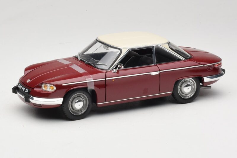 Panhard 24 CT Punane Solido 1:18 1832500 Metall