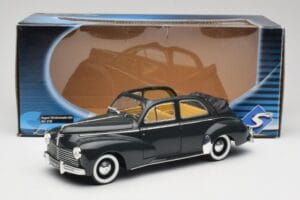 Peugeot 203 Kabriolett Must Solido 1:18 8156 Metall - pilt 8/8