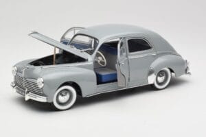 Peugeot 203 Gris Clair Solido 1:18 8145 Metall - pilt 2/8