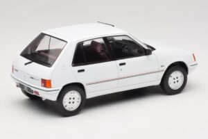 Peugeot 205 Valge MCG 1:18 MCG18493 Metall - pilt 2/6