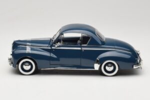 Peugeot 302 Coupe Sinine Solido 1:18 8168 Metall - pilt 4/8
