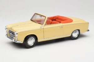 Peugeot 403 Kabriolett Liivakolane Solido 1:18 8165 Metall