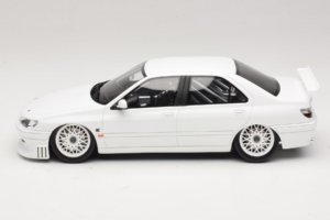 Peugeot 406 by Khyzyl Saleem Valge Otto 1:18 OT1284 Vaik - pilt 3/6