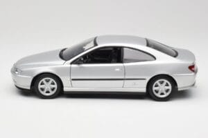 Peugeot 406 Coupe Hõbedane Gate 1:18 01024 Metall - pilt 4/8