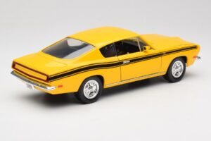 Plymouth Barracuda Kollane Road Legends 1:18 92178 Metall - pilt 3/8