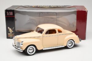 Plymouth Coupe Beež Road Signature 1:18 92398 Metall - pilt 8/8