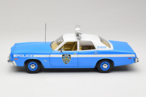 Plymouth Fury Police Pursuit New York Police Department GreenLight 1:18 19043 Metall - pilt 4/8