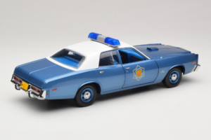Plymouth Fury Police Pursuit Smokey and the Bandit GreenLight 1:18 19044 Metall - pilt 3/8
