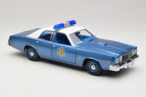 Plymouth Fury Police Pursuit Smokey and the Bandit GreenLight 1:18 19044 Metall - pilt 6/8
