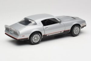 Pontiac Firebird Formula Hõbedane ERTL 1:18 33514 Metall - pilt 3/8
