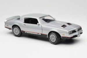 Pontiac Firebird Formula Hõbedane ERTL 1:18 33514 Metall - pilt 6/8