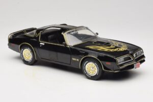 Pontiac Firebird Trans Am SE Smokey and the Bandit Joyride 1:18 33121 Metall - pilt 6/8