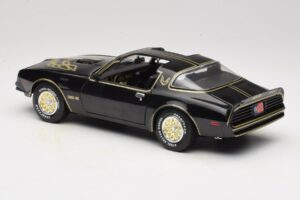 Pontiac Firebird Trans Am SE Smokey and the Bandit Joyride 1:18 33121 Metall - pilt 7/8