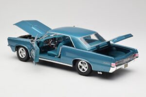 Pontiac GTO Hurst Edition Sinine Maisto 1:18 531885 Metall - pilt 5/8