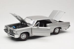 Pontiac GTO Hõbedane Sun Star 1:18 1821 Metall - pilt 2/8