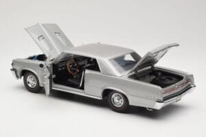 Pontiac GTO Hõbedane Sun Star 1:18 1821 Metall - pilt 5/8