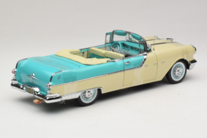 Pontiac Star Chief I Love Lucy Nautilus Blue Valge Sun Star 1:18 5057 Metall - pilt 3/7