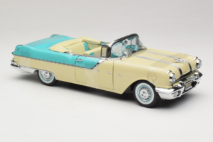 Pontiac Star Chief I Love Lucy Nautilus Blue Valge Sun Star 1:18 5057 Metall - pilt 5/7