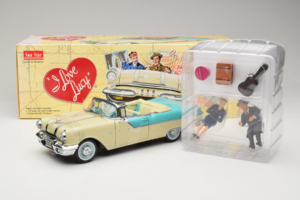 Pontiac Star Chief I Love Lucy Nautilus Blue Valge Sun Star 1:18 5057 Metall - pilt 7/7