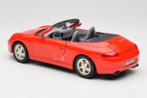Porsche 911 996 Kabriolett Punane Mira 1:18 06930 Metall - pilt 7/8