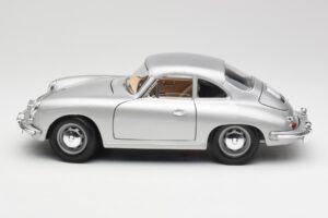 Porsche 356B Hõbedane Bburago 1:18 3021-M1 Metall - pilt 4/8