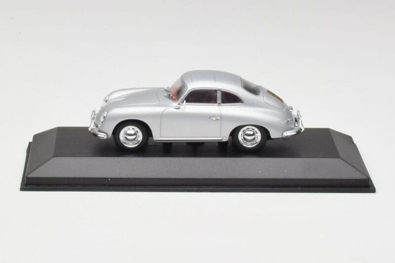 Porsche 356B Coupe Hõbe Minichamps 1:43 400064321 Metall