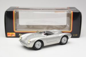 Porsche 550 A Spyder Hõbe Maisto 1:18 50314 Metall - pilt 8/8