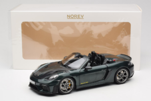 Porsche 718 Spyder RS Weissach Pack Forest Green Norev 1:18 187272 Metall - pilt 8/8