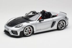 Porsche 718 Spyder RS Weissach Pack GT-Silver Metallic Norev 1:18 187270 Metall
