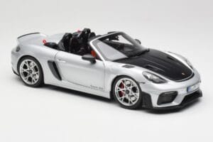 Porsche 718 Spyder RS Weissach Pack GT-Silver Metallic Norev 1:18 187270 Metall - pilt 6/8