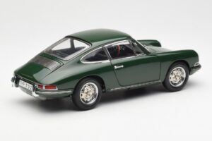 Porsche 901 Roheline CMC 1:18 M-067B Metall - pilt 2/6