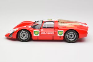 Porsche 906E BP World Record Runs Monza 1967 Minichamps 1:18 100676100 Metall - pilt 4/8